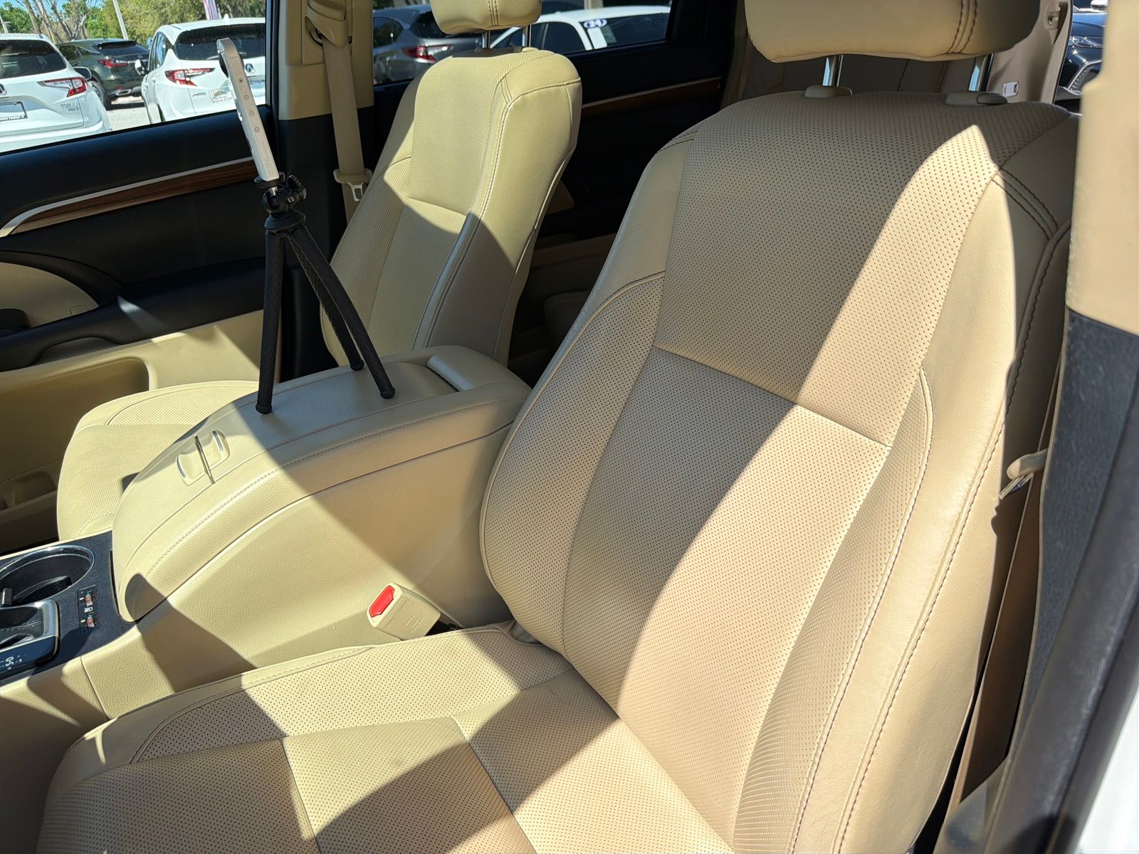 Used 2019 Toyota Highlander Limited Platinum 4D Sport Utility