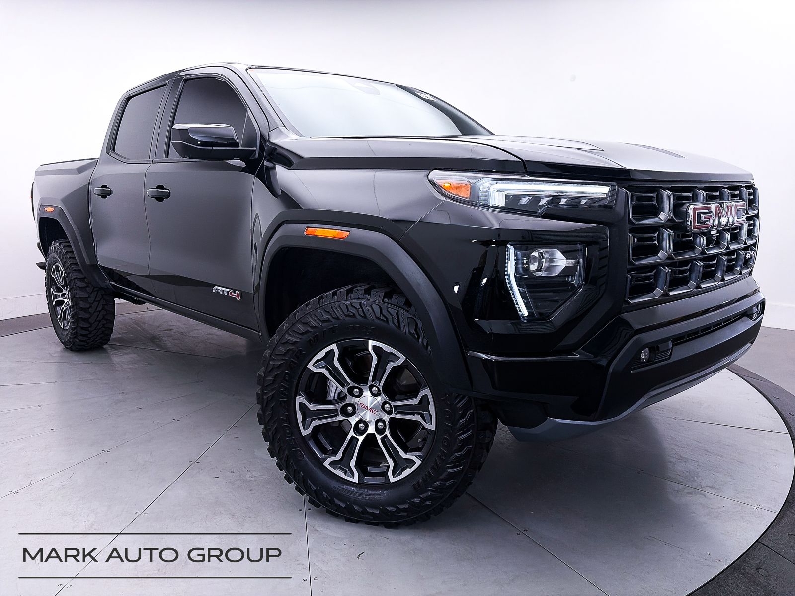 2023 GMC Canyon AT4