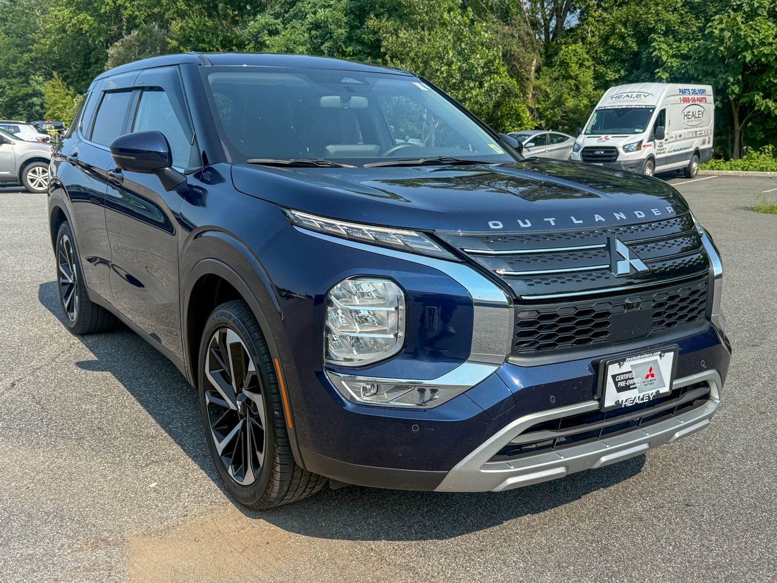 Blue 2024 Mitsubishi Outlander SUV / Crossover All-Wheel Drive Continuously Variable Transmission