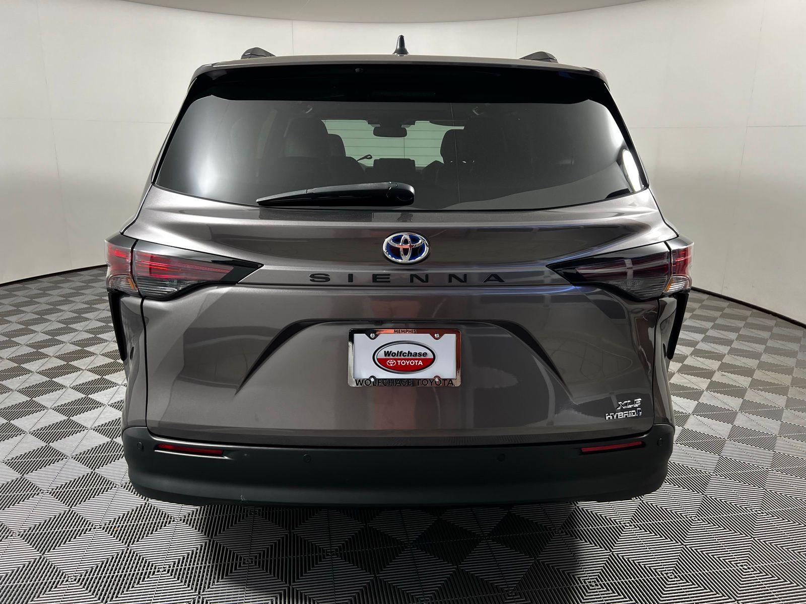 Thumbnail: 2024 Toyota Sienna - 6