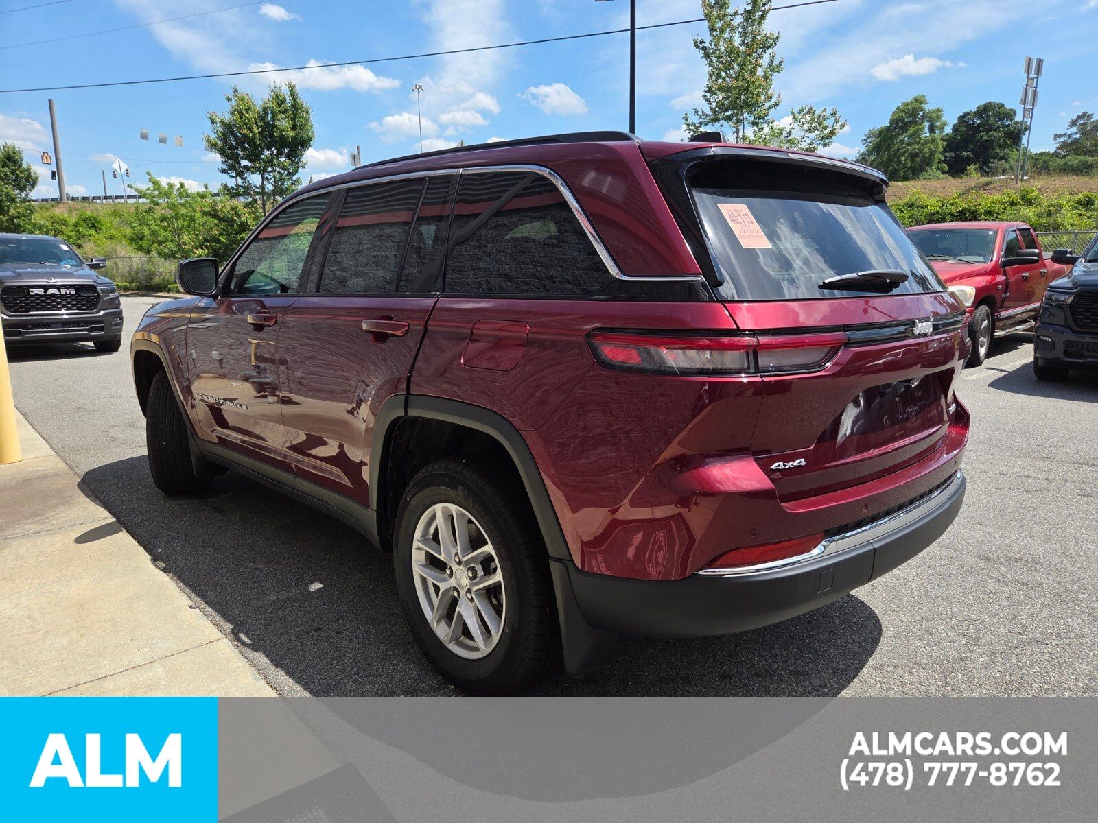 Used 2025 Red Jeep Laredo image 21