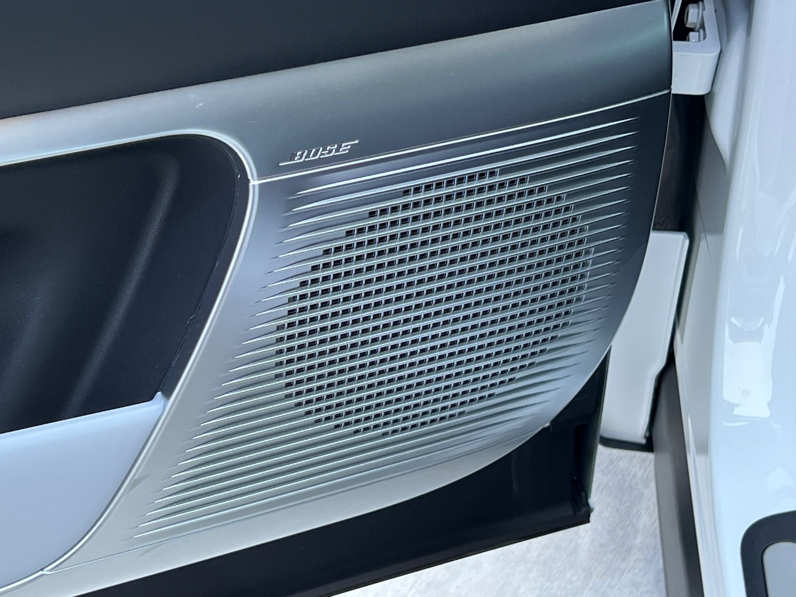 2026 Hyundai Ioniq photo 9