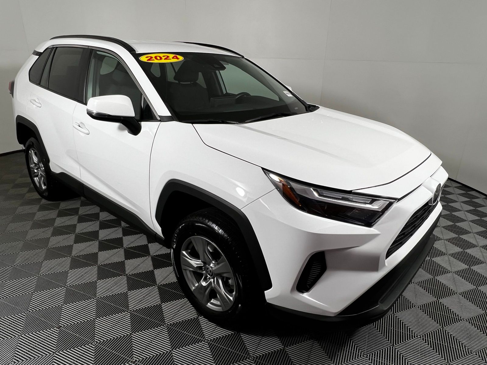 Thumbnail: 2024 Toyota RAV4 - 3