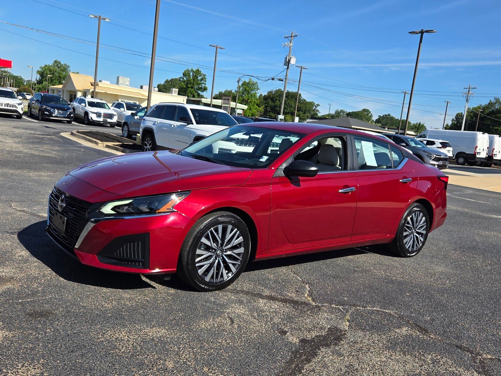 Used 2025 Red Nissan 2.5 SV image 3
