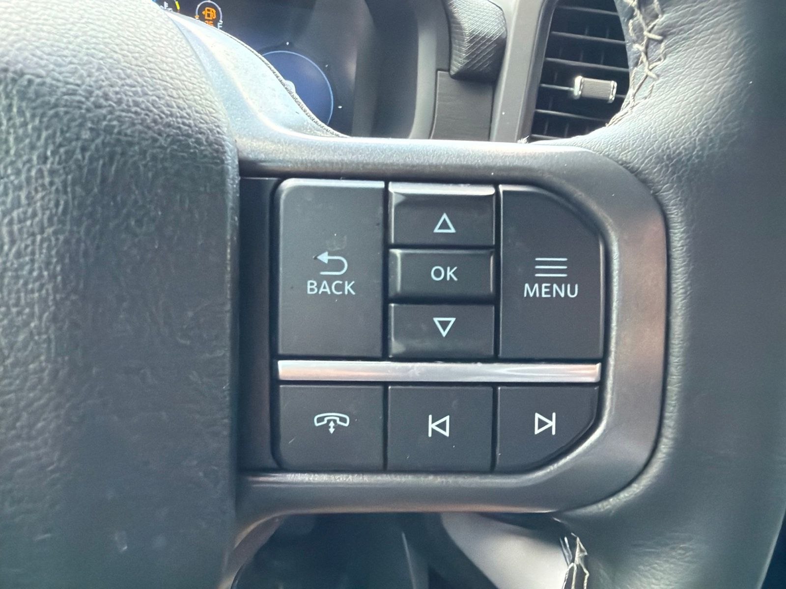 Used 2025 Carbonized Gray Metallic Ford XLT image 30