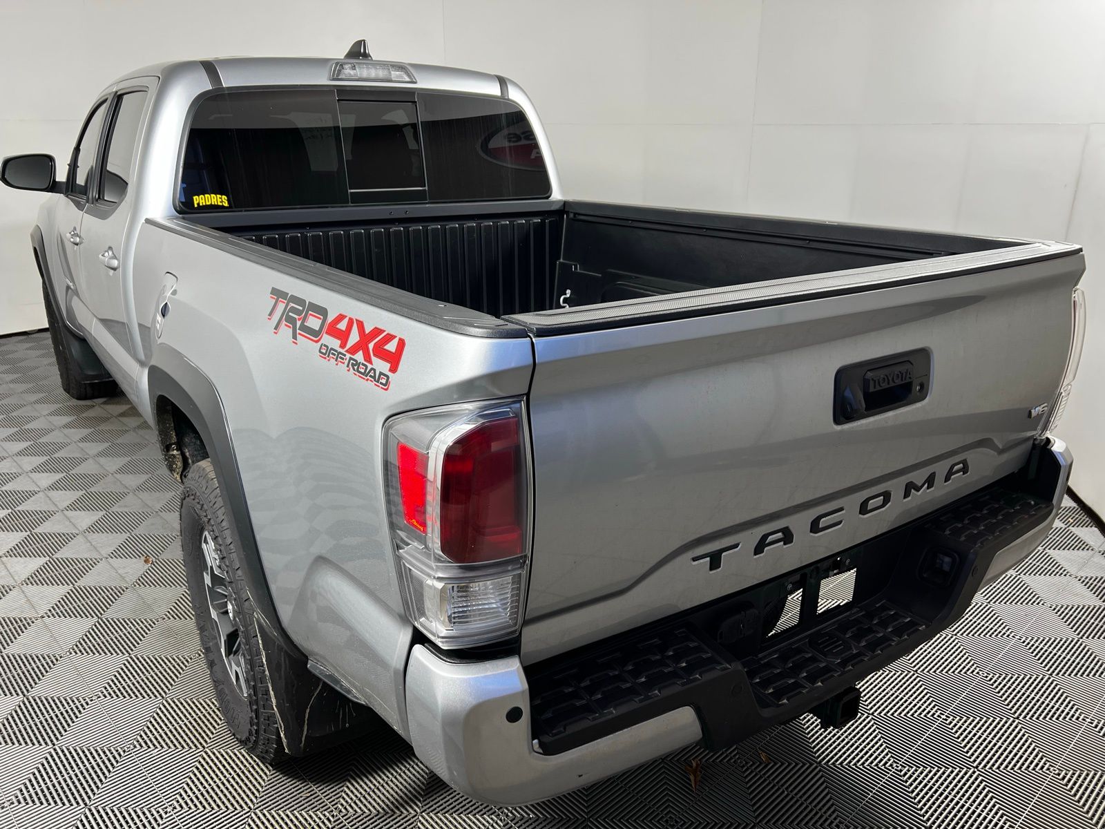 Thumbnail: 2022 Toyota Tacoma - 7
