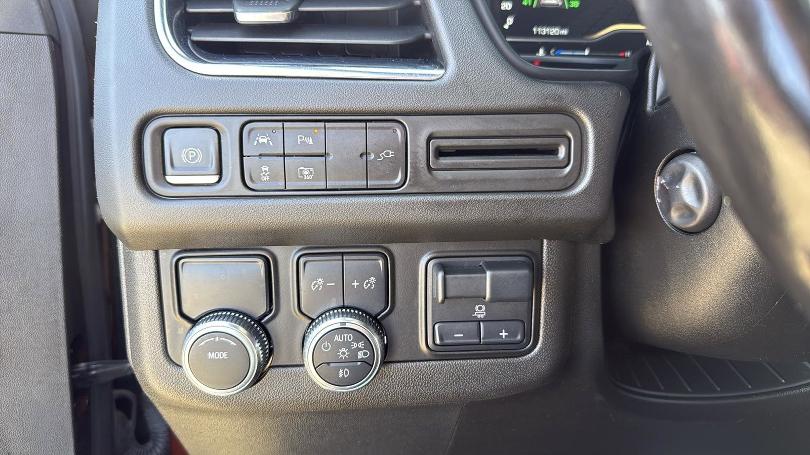 Used Car 2022 Gmc Yukon Xl  Slt For Sale Under $40,000 In Austin, Texas