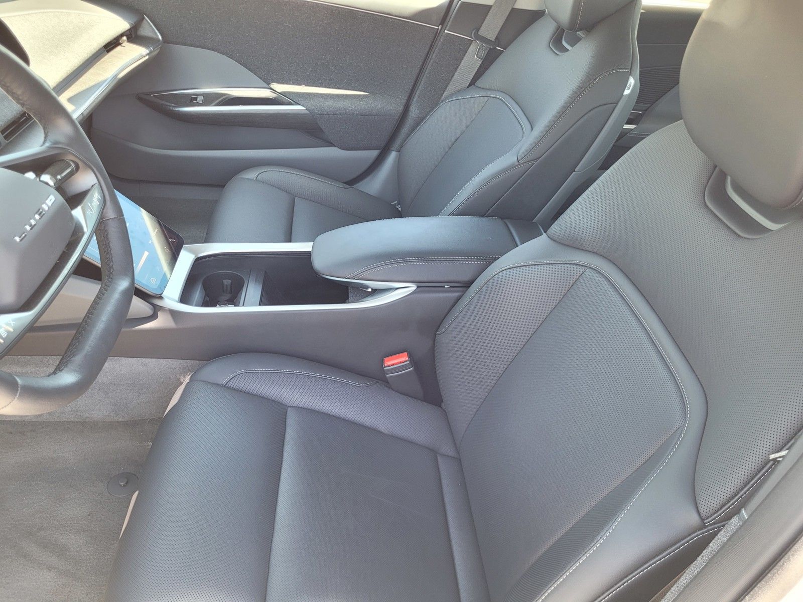 2025 Lucid Air Touring - Photo 19