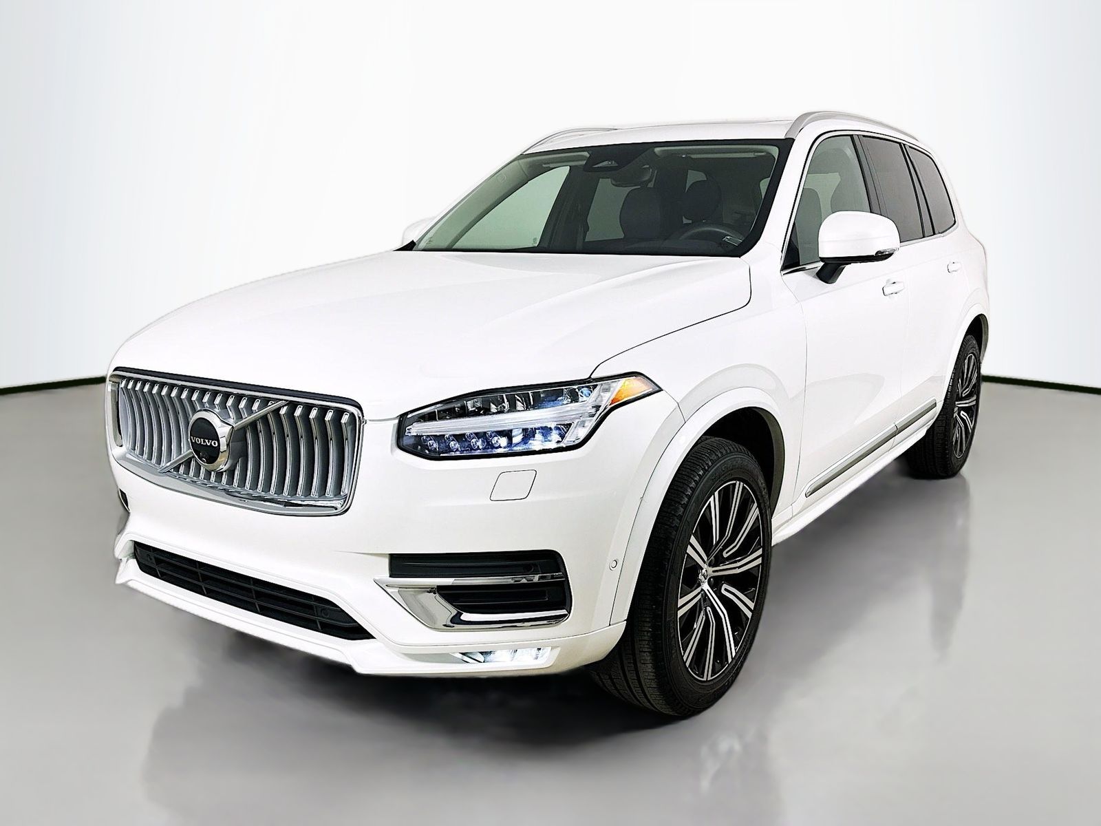 Crystal White 2025 Volvo XC90 SUV / Crossover All-Wheel Drive Automatic