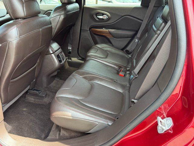 Used 2016 Red Jeep Trailhawk image 6