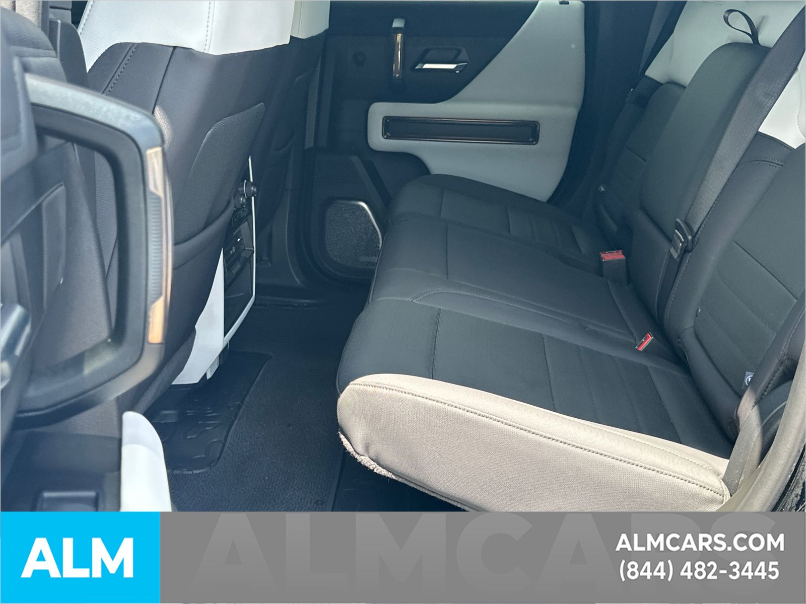 Used 2025 Black GMC 2X image 23