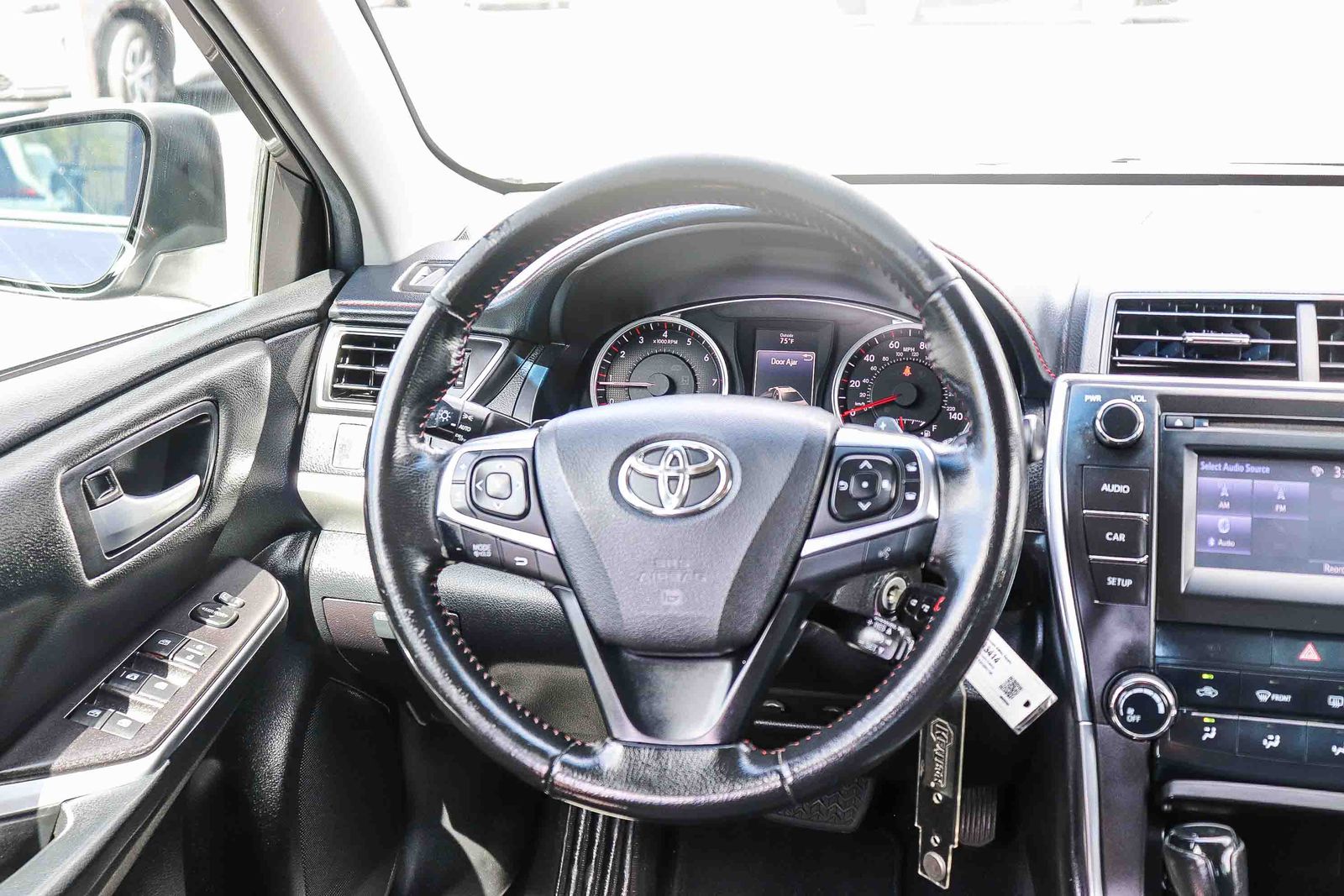 Used 2015 Gray Toyota SE image 18