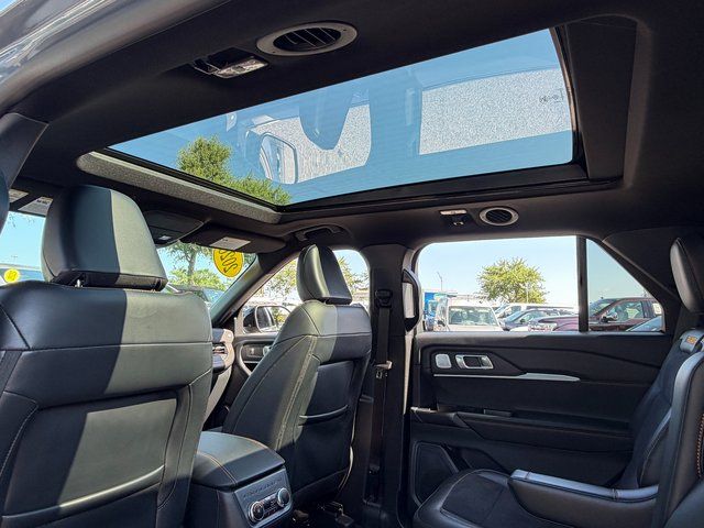Used 2026 Vapor Blue Ford Tremor image 5