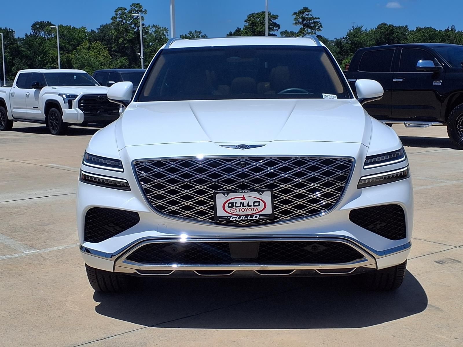 2025 Genesis GV80 3.5T Advanced White at Texan Dodge Chrysler Jeep Ram