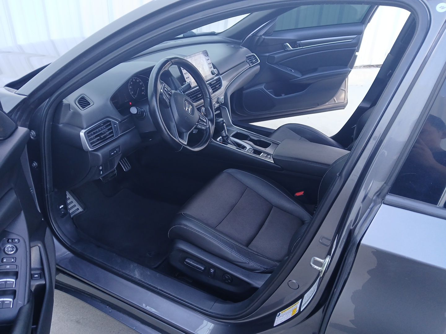 Used Car 2020 Honda Accord  Sport For Sale Under $25,000 In Austin, Texas