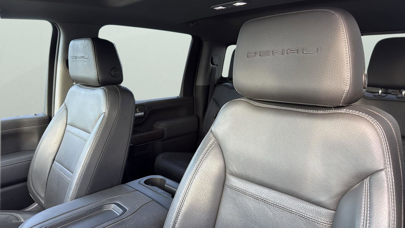 Used Car 2022 Gmc Sierra 2500hd  Denali For Sale Under $60,000 In Austin, Texas