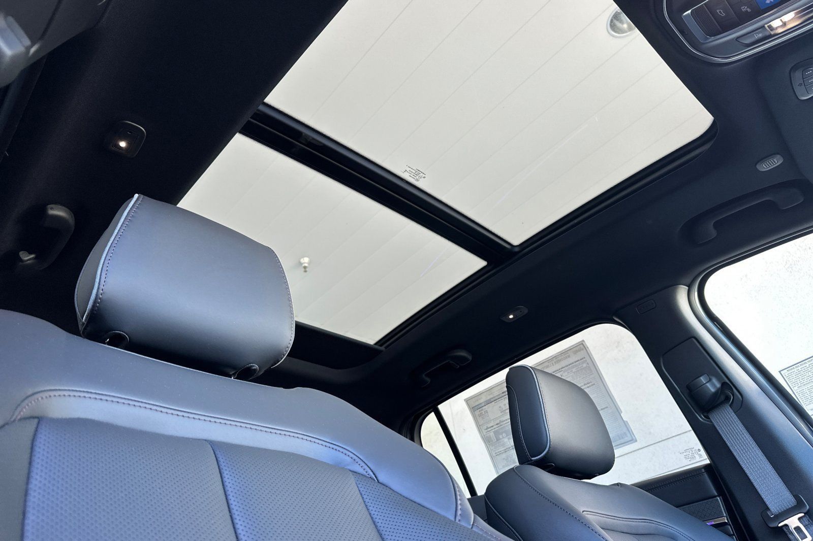 2025 Jeep Wagoneer S Limited - Photo 18