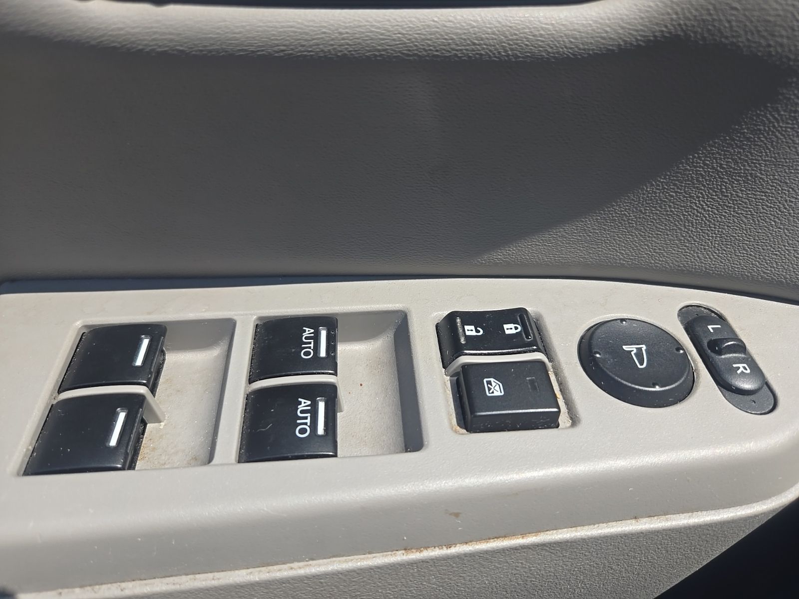 Used 2013  Honda EX-L image 26