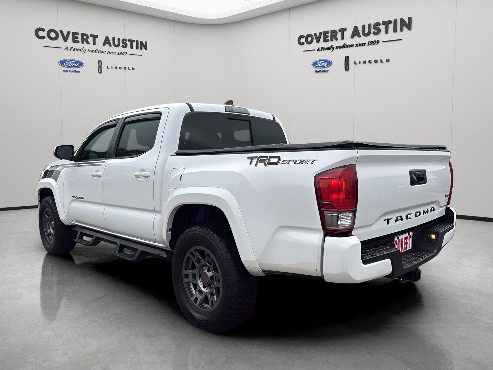 Used Car 2017 Toyota Tacoma  Sr5 For Sale Under $30,000 In Austin, Texas