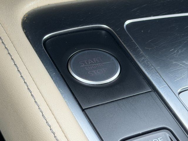 Used 2023 Mineral Black INFINITI LUXE image 43
