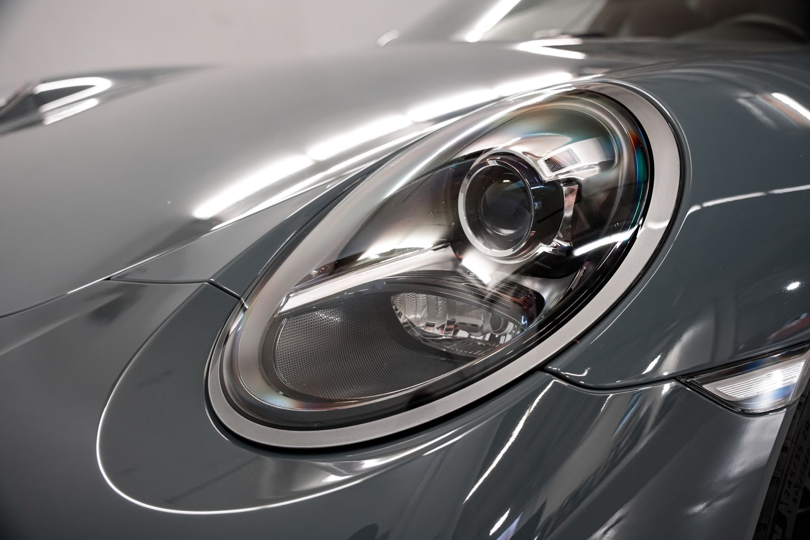 2018 Porsche 911 Carrera — photo 28
