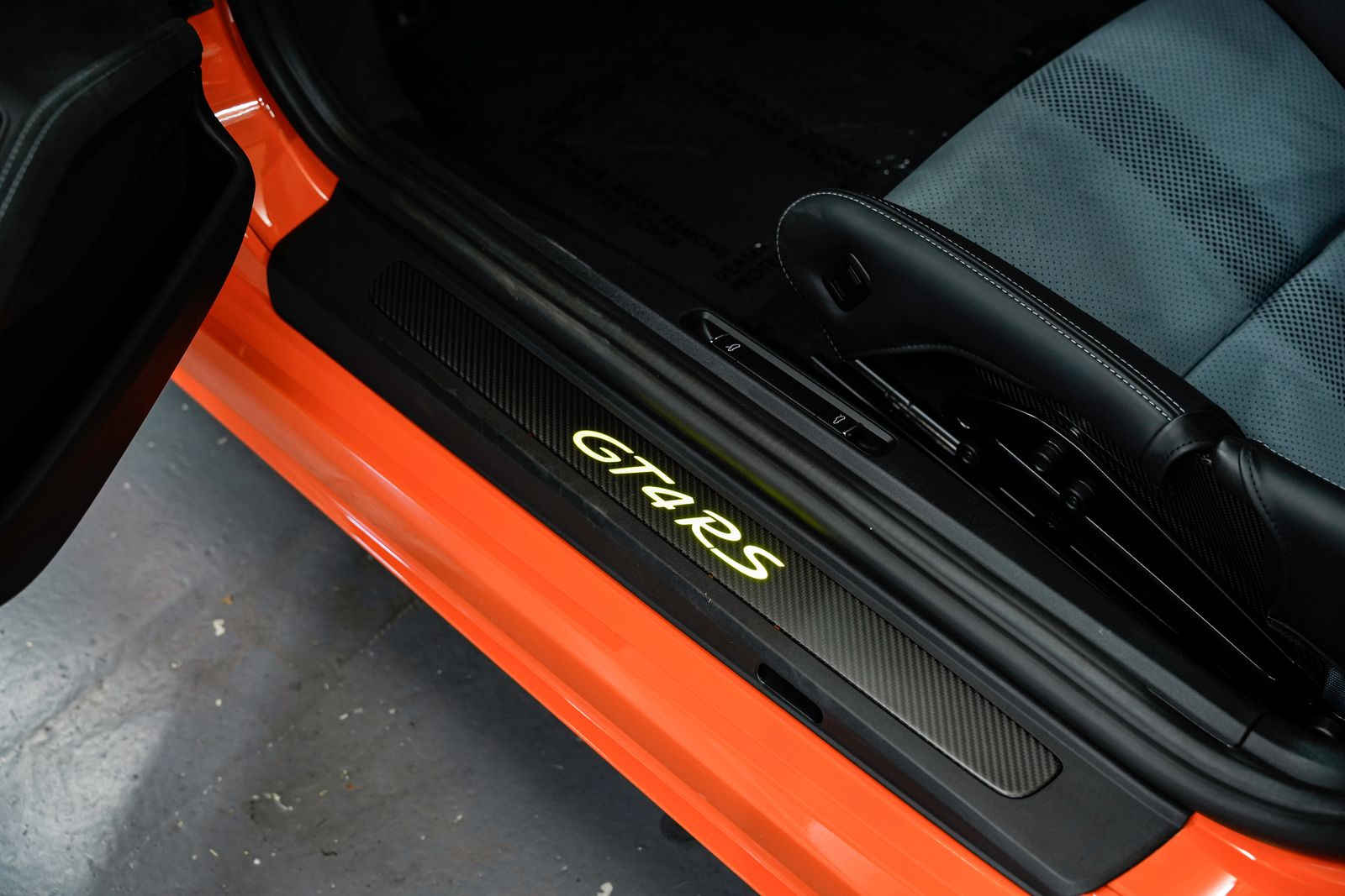 2023 Porsche 718 Cayman GT4 RS — photo 19