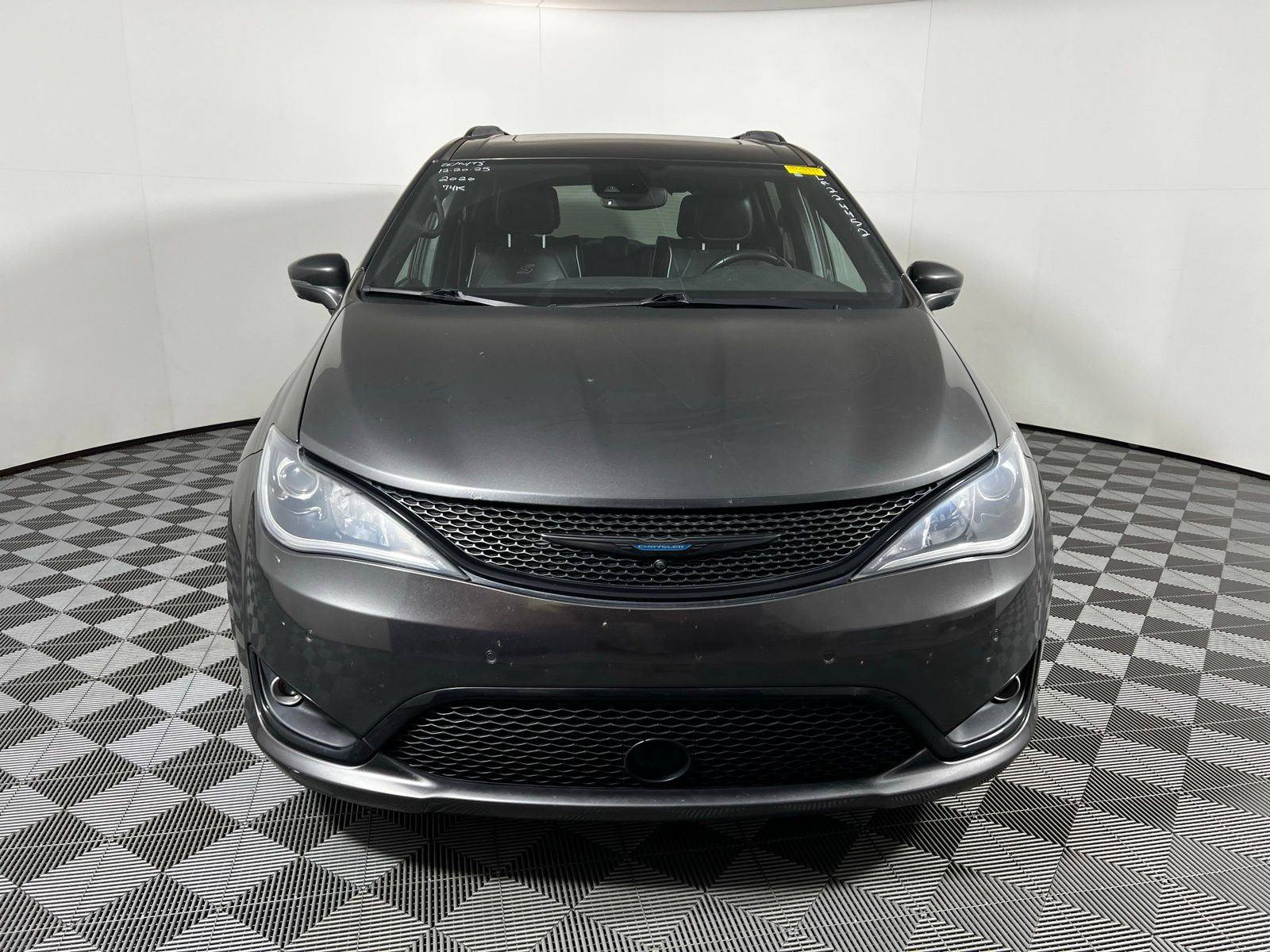 Thumbnail: 2020 Chrysler Pacifica - 2