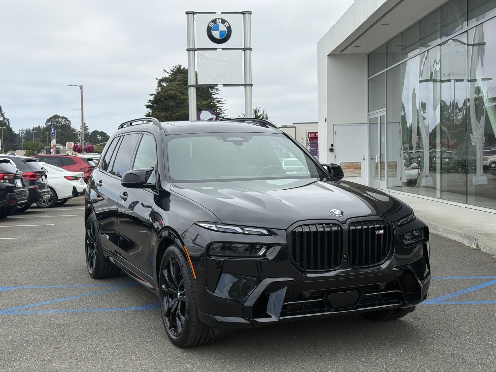 Black Sapphire Metallic 2027 BMW X7 SUV / Crossover All-Wheel Drive 8-Speed Automatic
