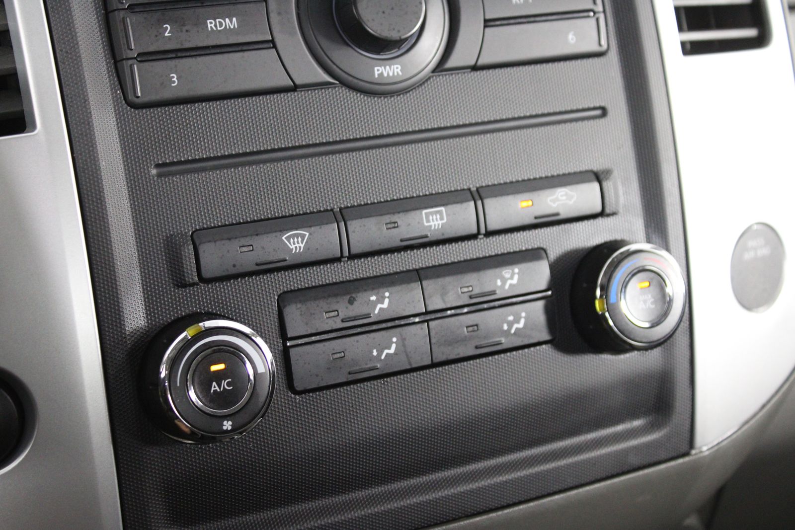 Used 2010 Black Nissan SE image 19