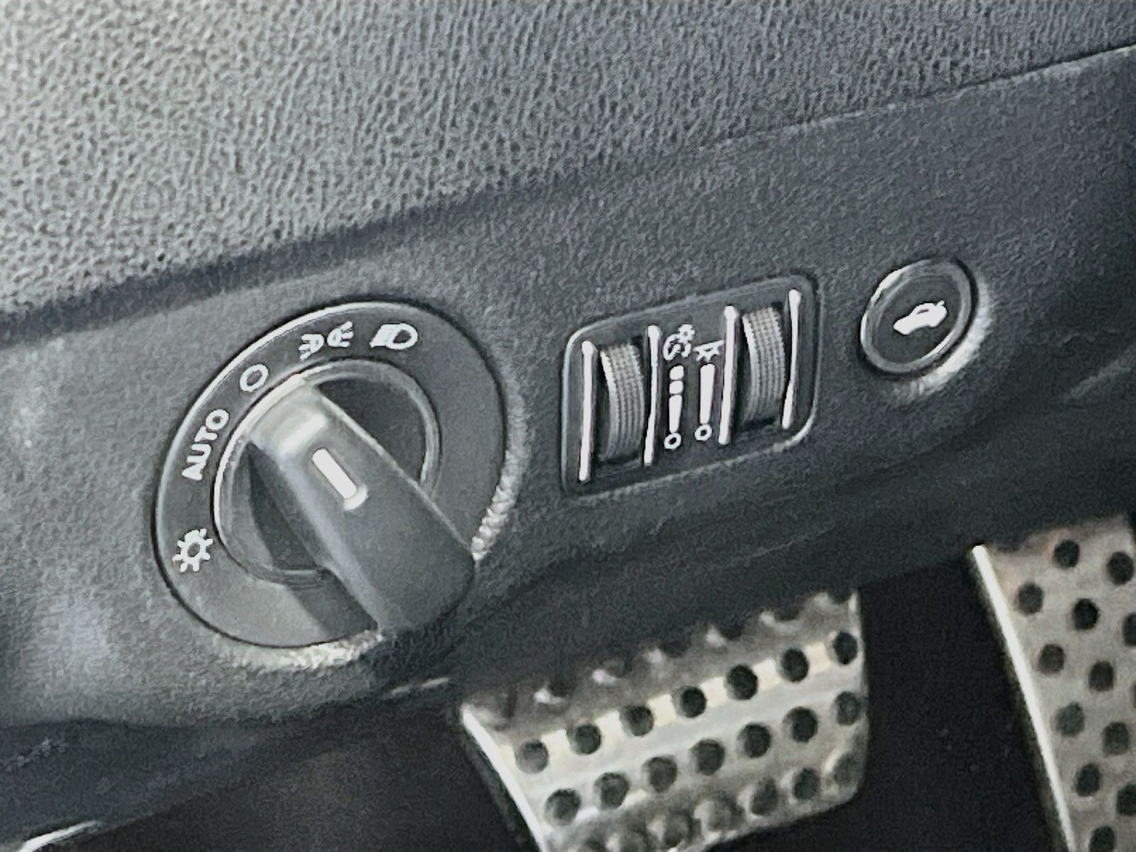Used 2023 Gray Dodge R/T image 10