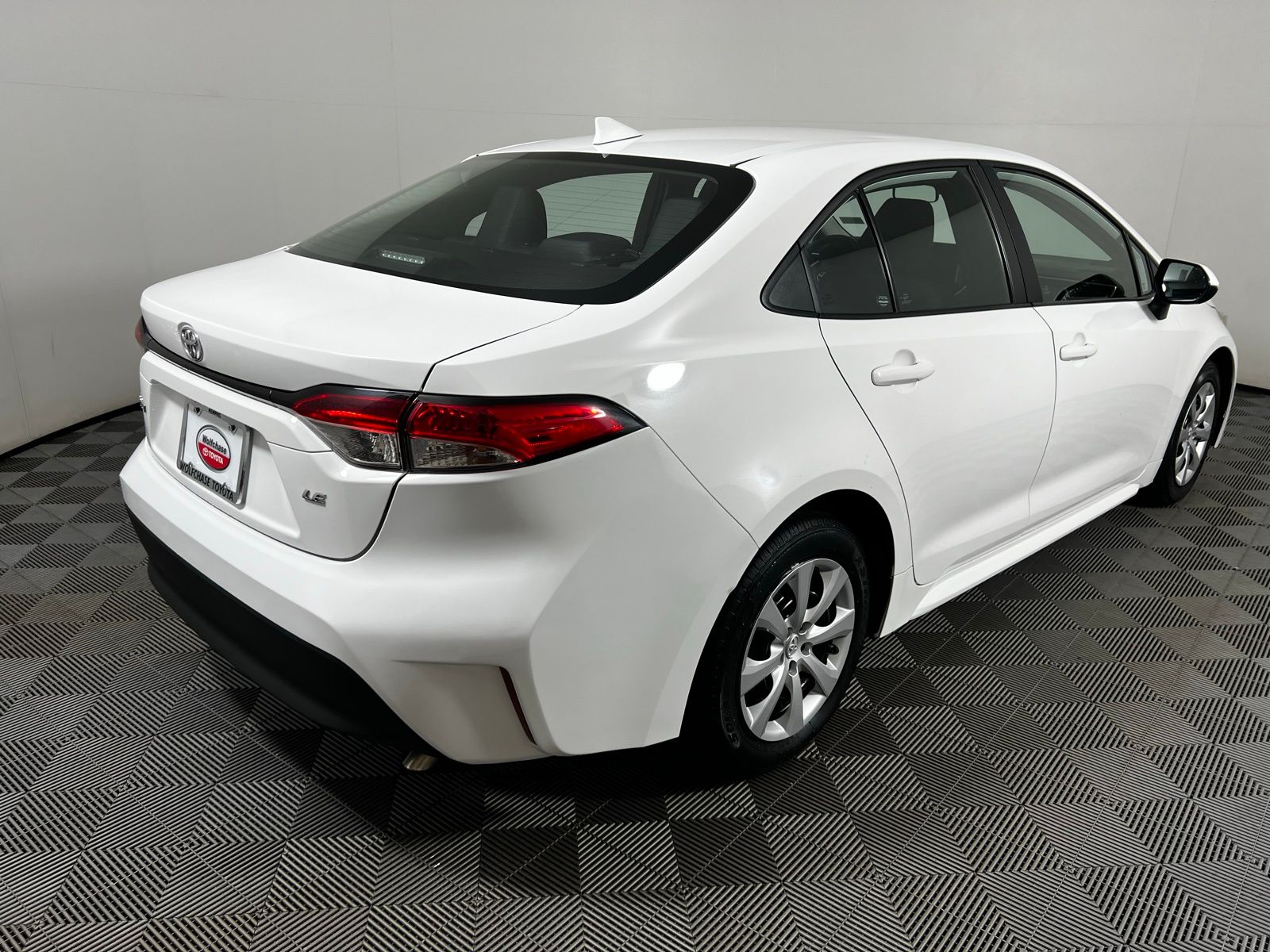 2023 Toyota Corolla LE 5