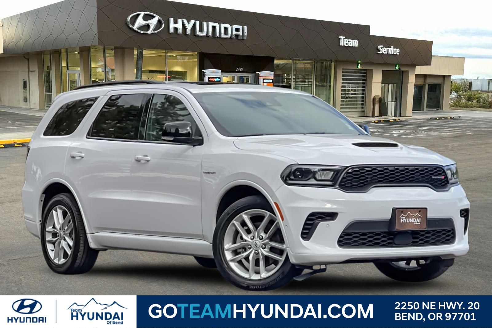 White Knuckle Clearcoat 2025 Dodge Durango R/T Plus AWD SUV / Crossover All-Wheel Drive 8-Speed Automatic