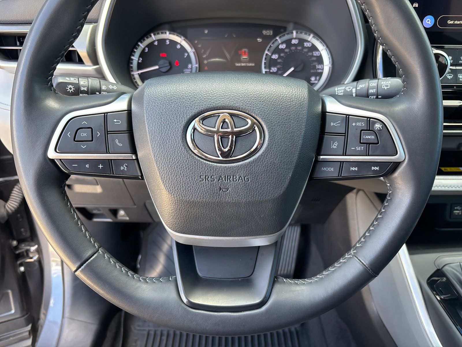 Used 2023 Toyota Highlander SUV