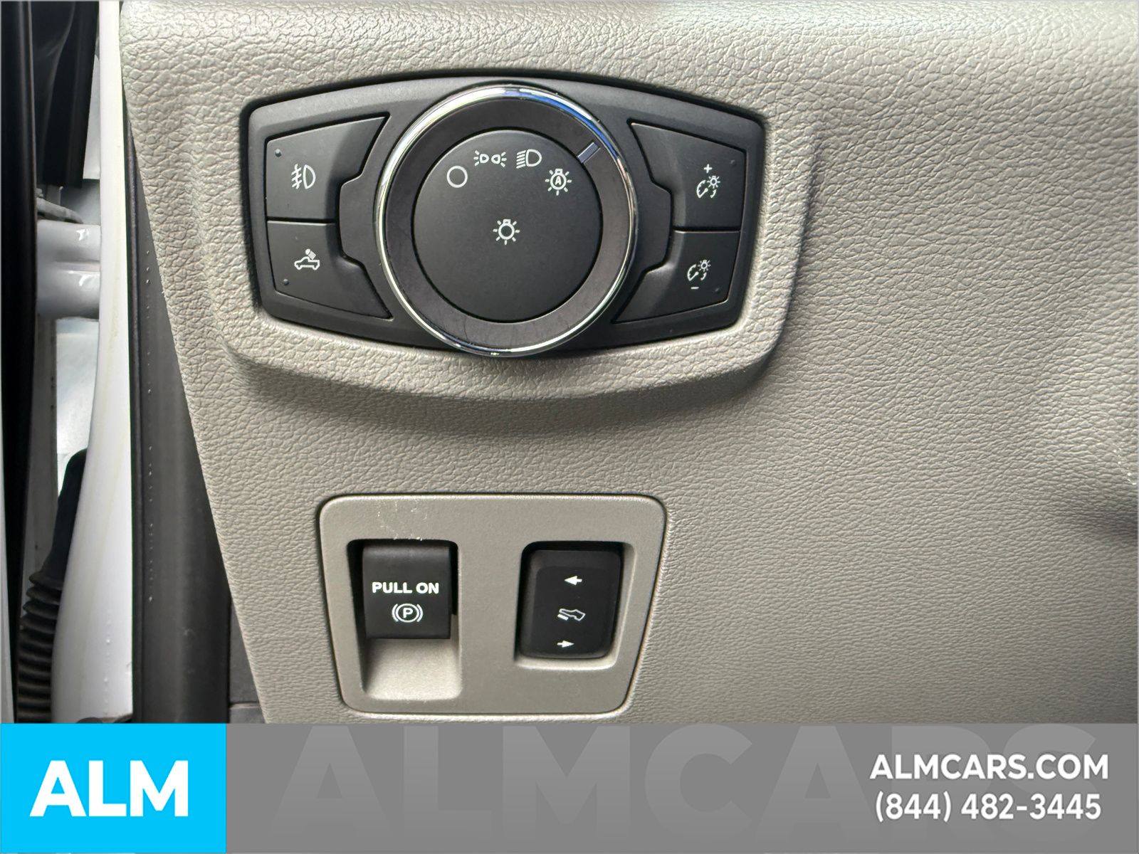 Used 2018 Oxford White Ford XLT image 26
