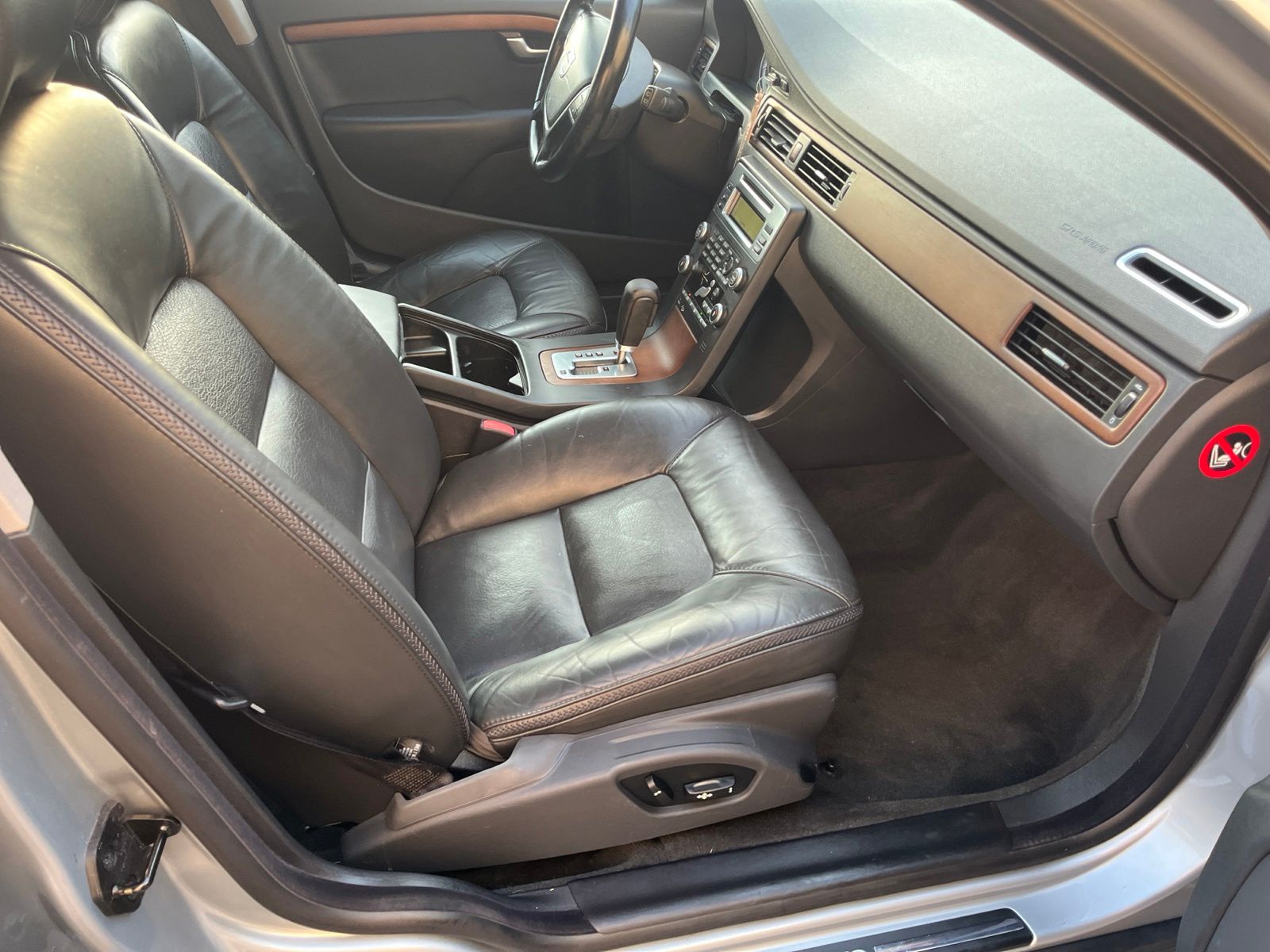 Used Car 2010 Volvo Xc70  3.2 For Sale Under $10,000 In Austin, Texas