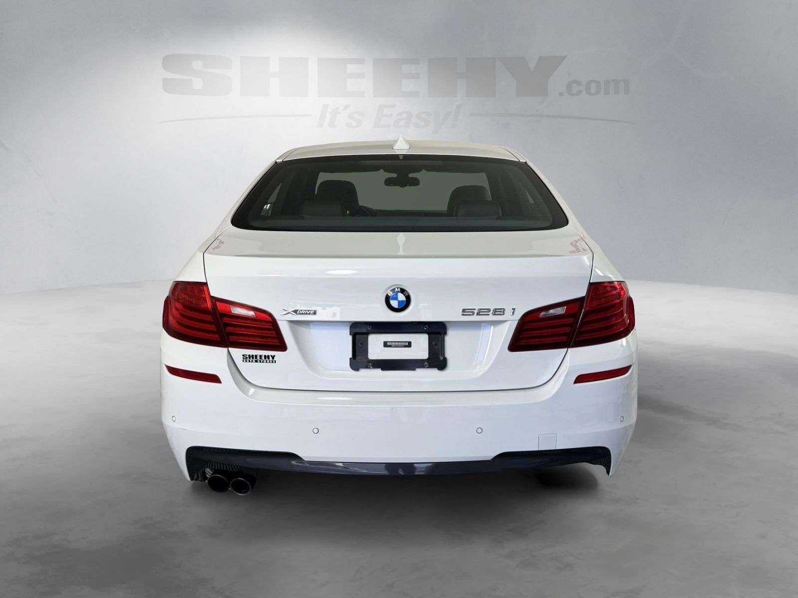 Used 2014 White BMW 528i xDrive image 12