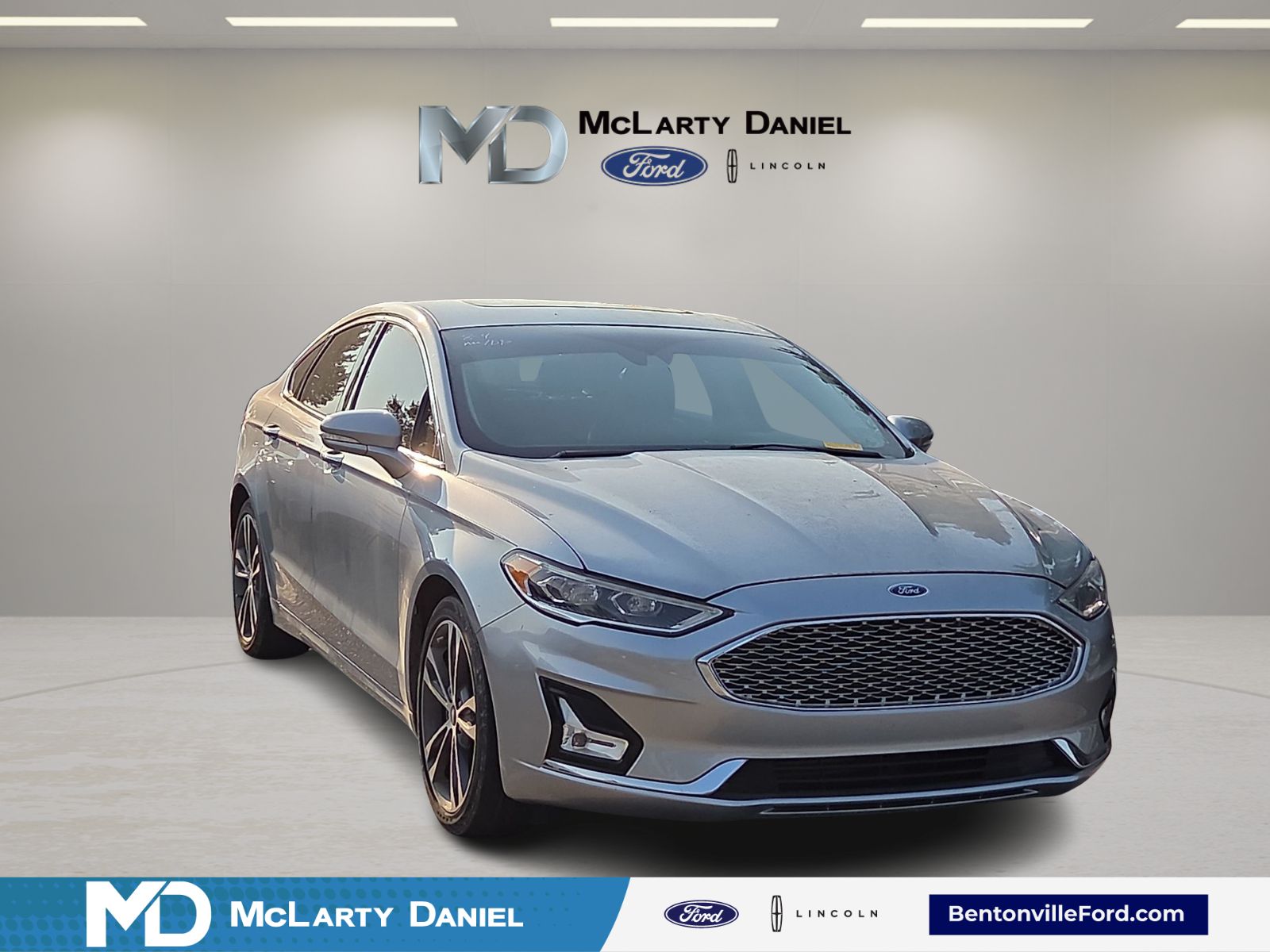 Iconic Silver Metallic 2020 Ford Fusion Sedan Front-Wheel Drive 6-Speed Automatic