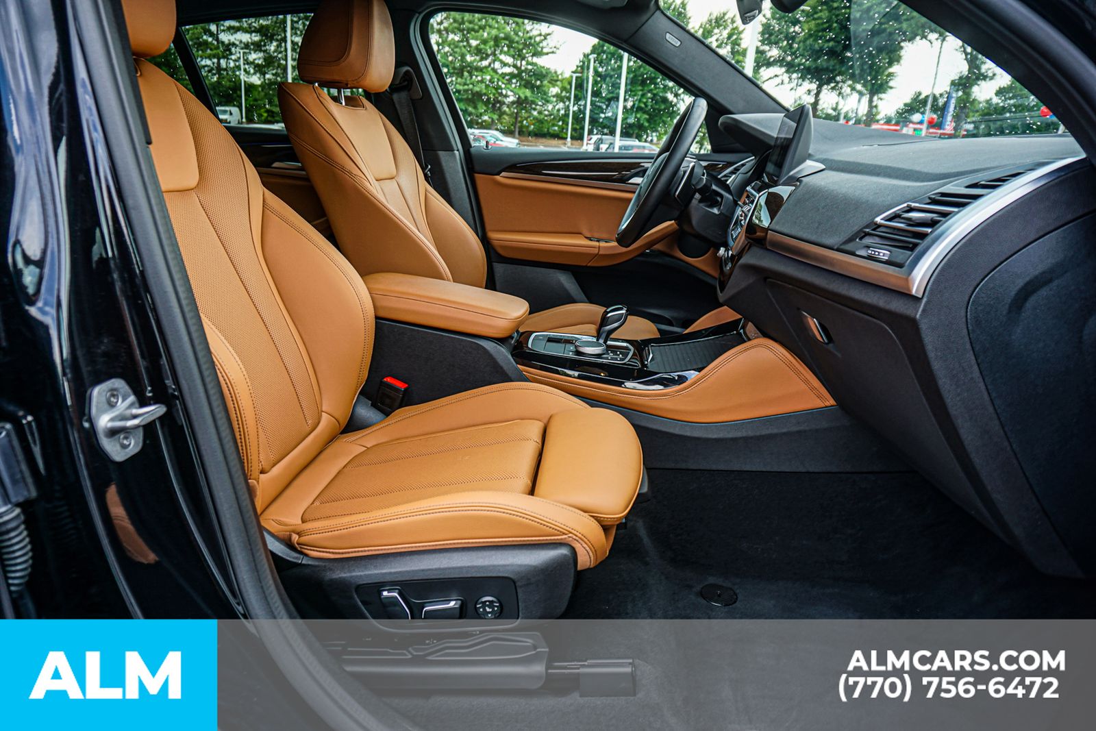 Used 2025 Black BMW xDrive30i image 24