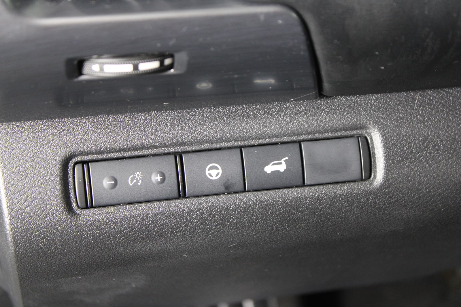 Used 2024 Silver Nissan SL image 20