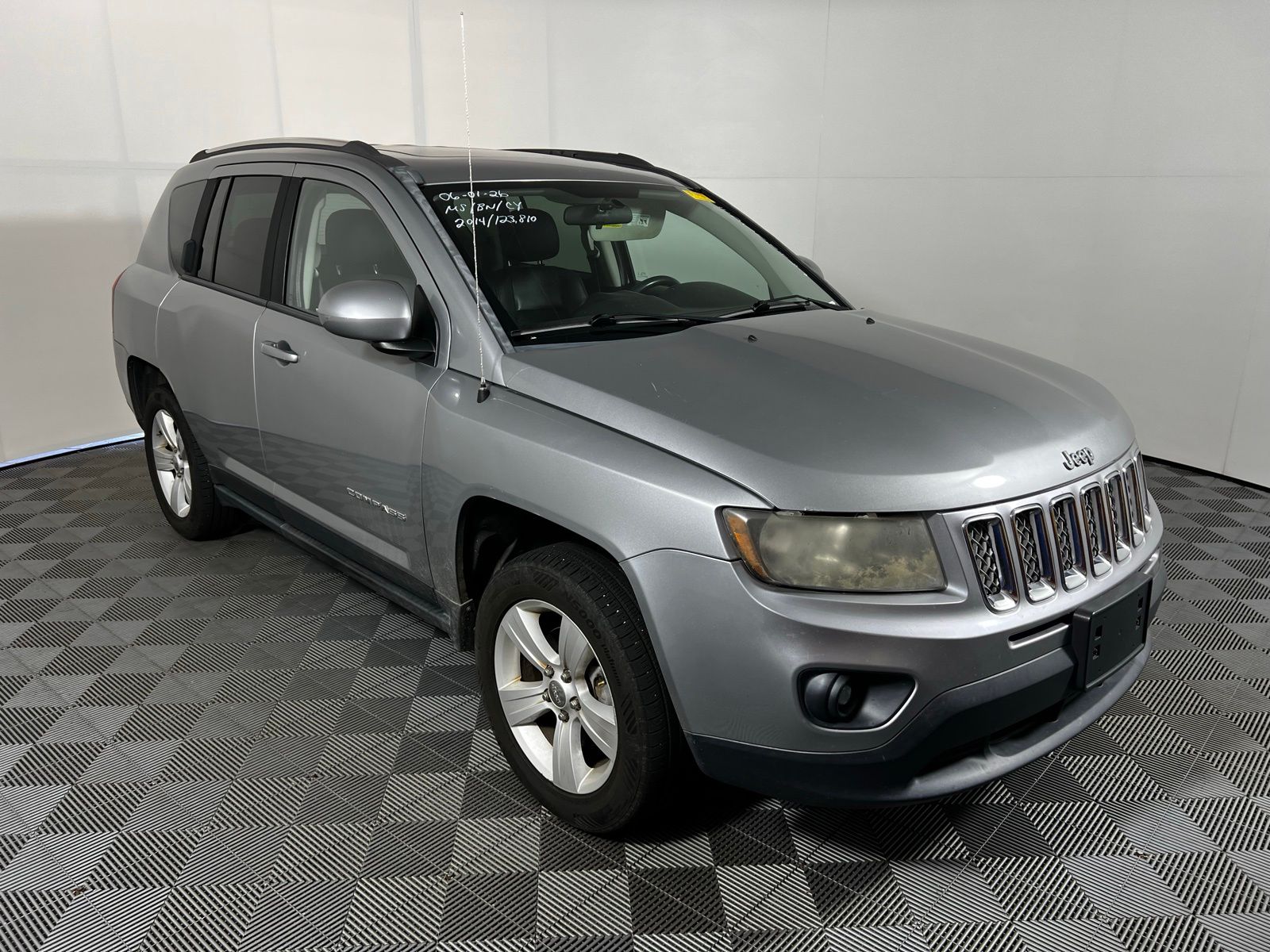 Thumbnail: 2014 Jeep Compass - 3