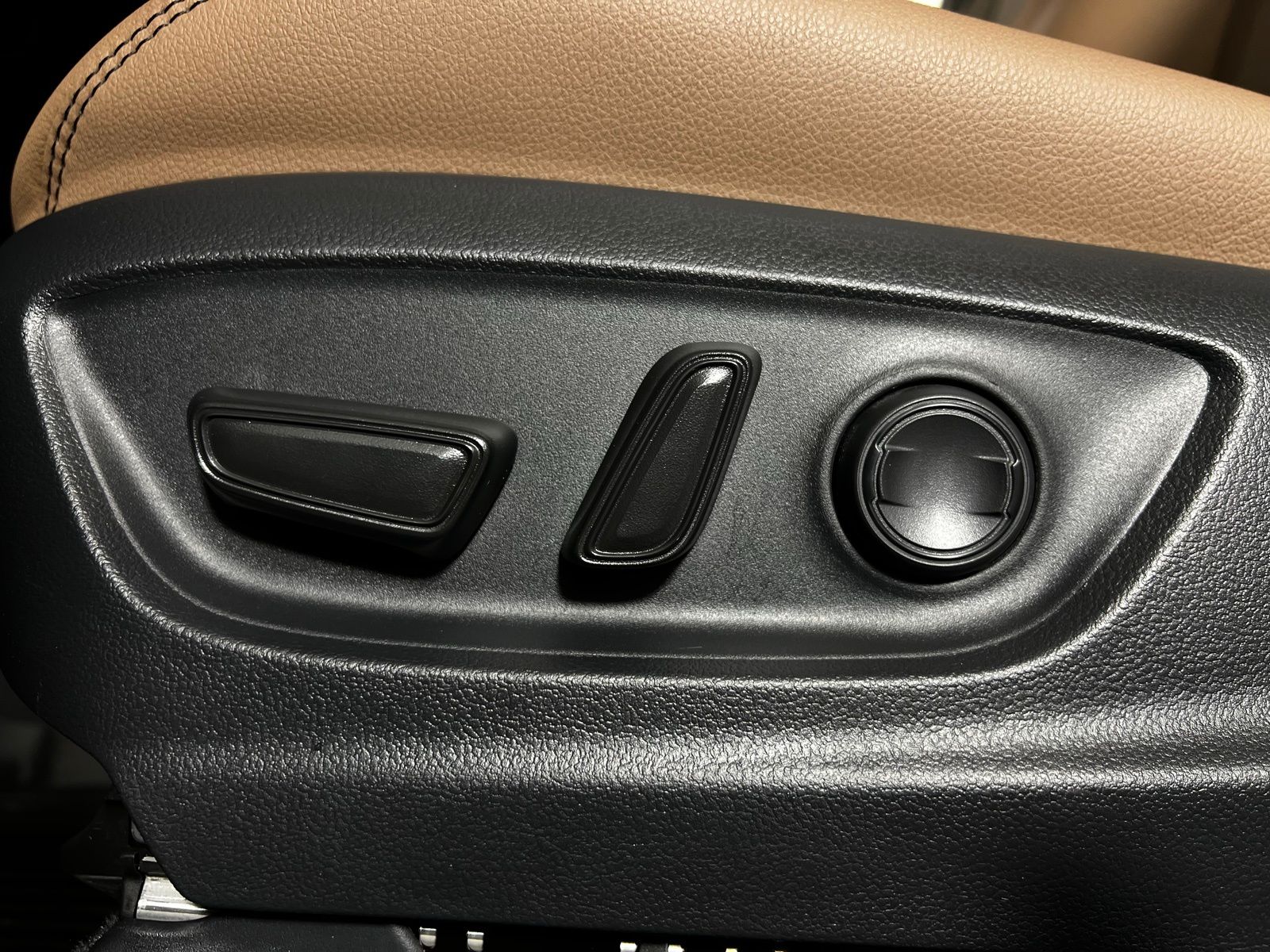 Thumbnail: 2026 Toyota Corolla Cross - 11