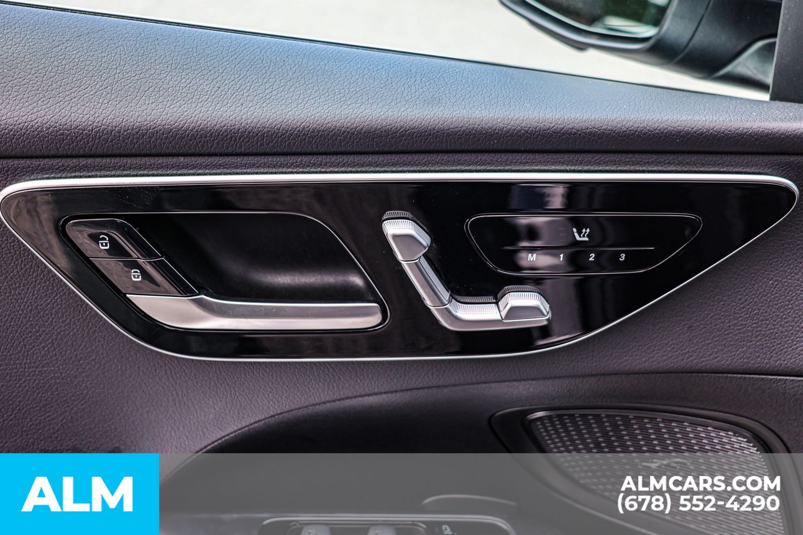 2025 Mercedes Benz C 300 photo 43