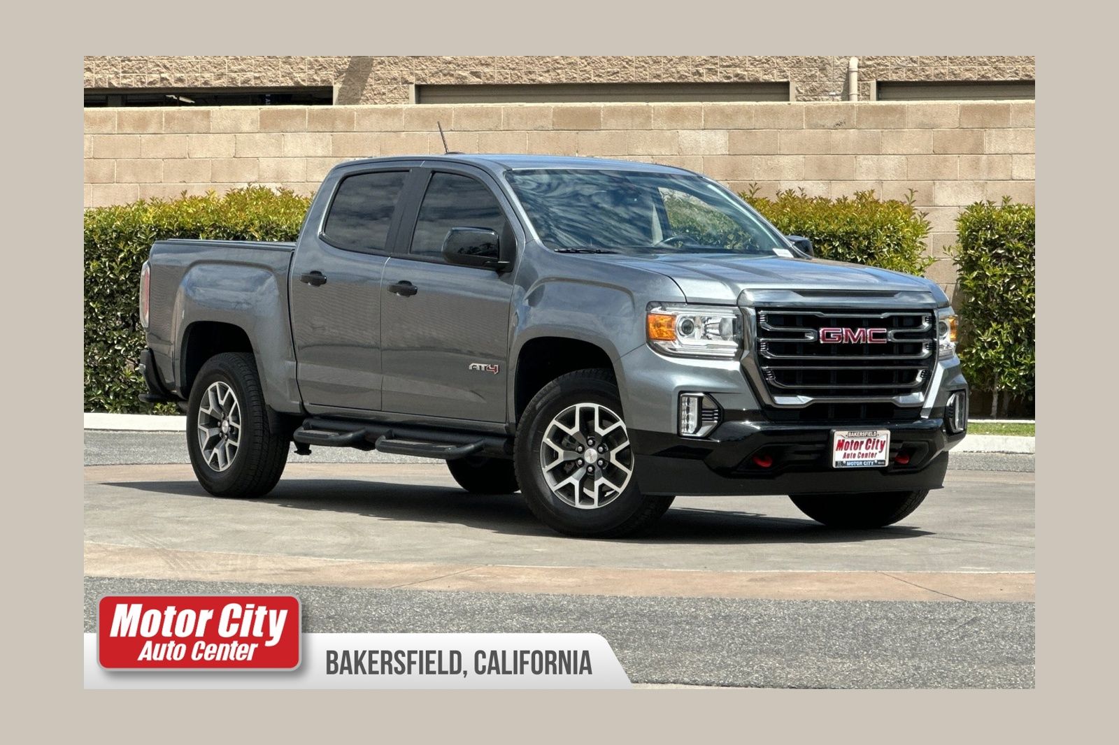 Gray (Steel Metallic) 2022 GMC Canyon Pickup Truck Four-Wheel Drive 8-Speed Automatic