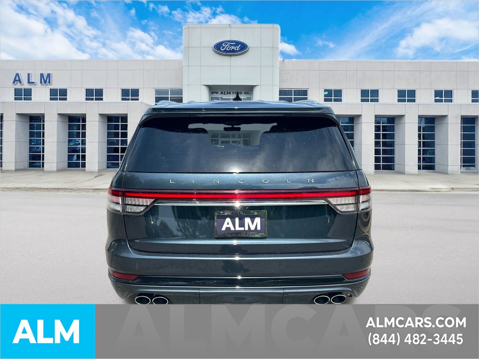 Used 2023 Blue Lincoln Grand Touring image 6