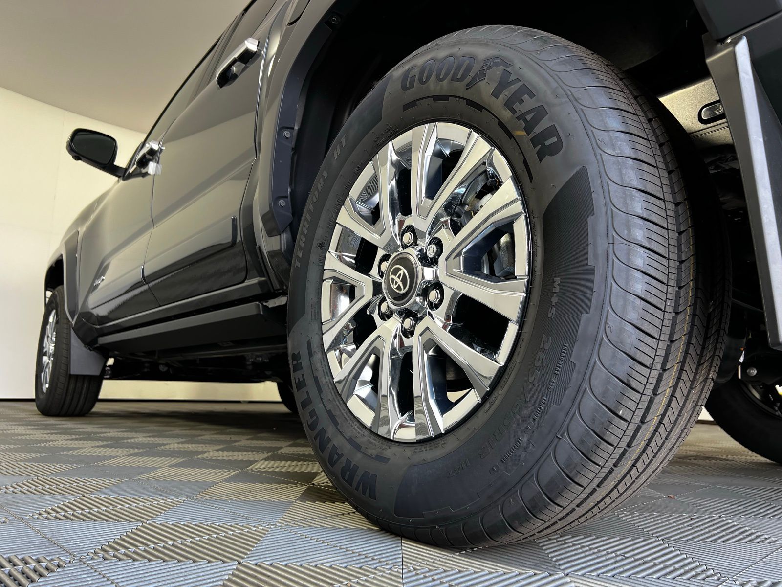 Thumbnail: 2025 Toyota Tacoma - 25