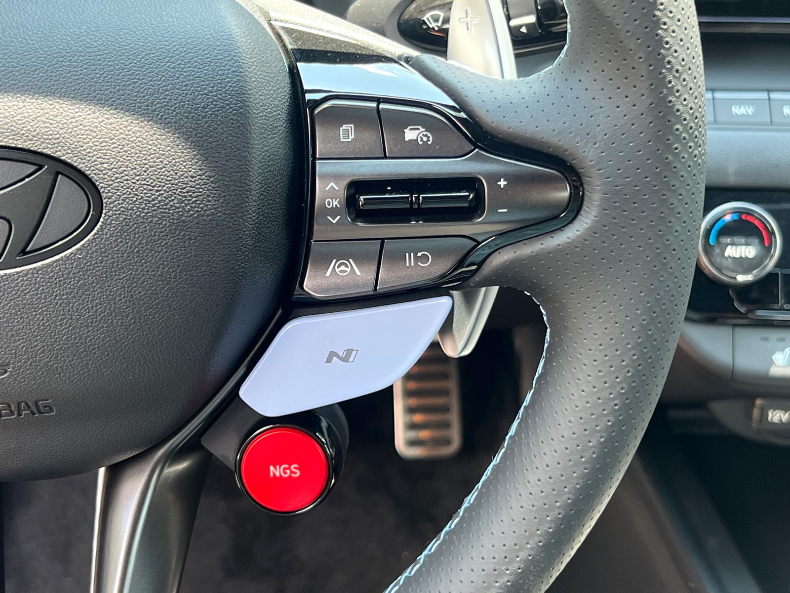 2025 Hyundai Elantra N Base photo 18