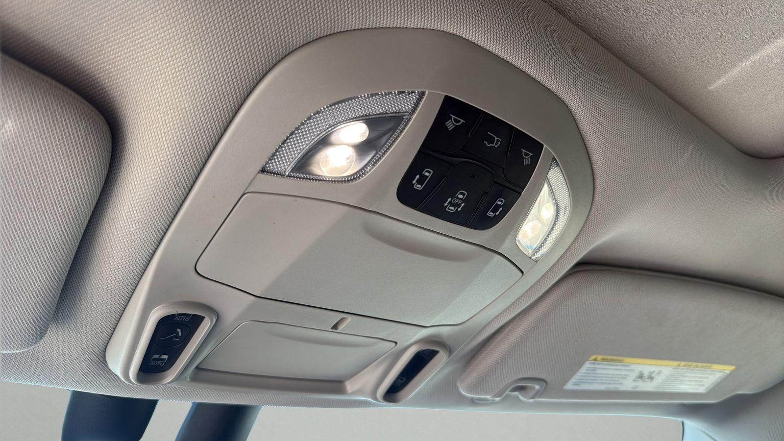 Used Car 2021 Chrysler Pacifica  Limited For Sale Under $30,000 In Austin, Texas
