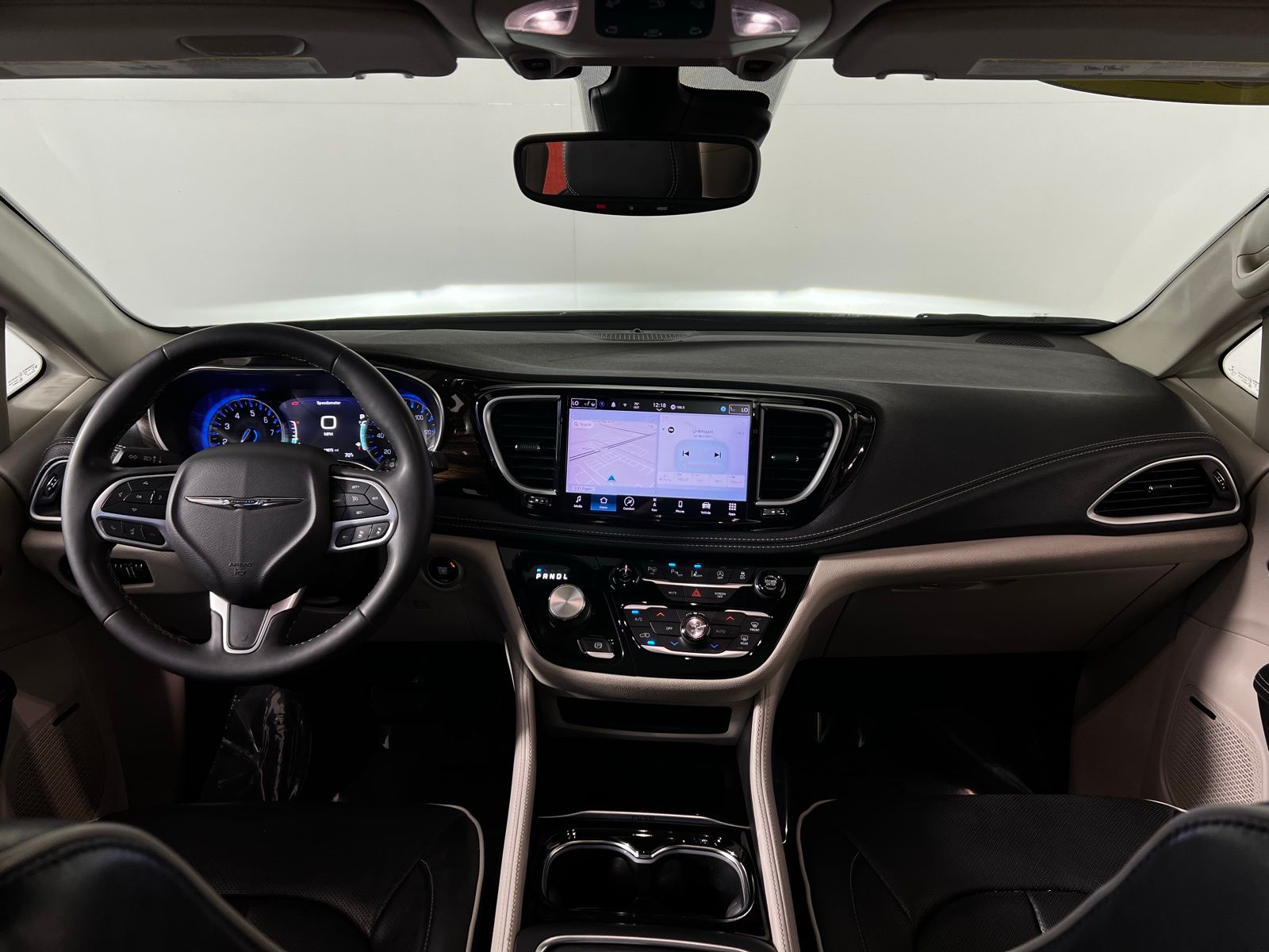 2022 Chrysler Pacifica Limited 30