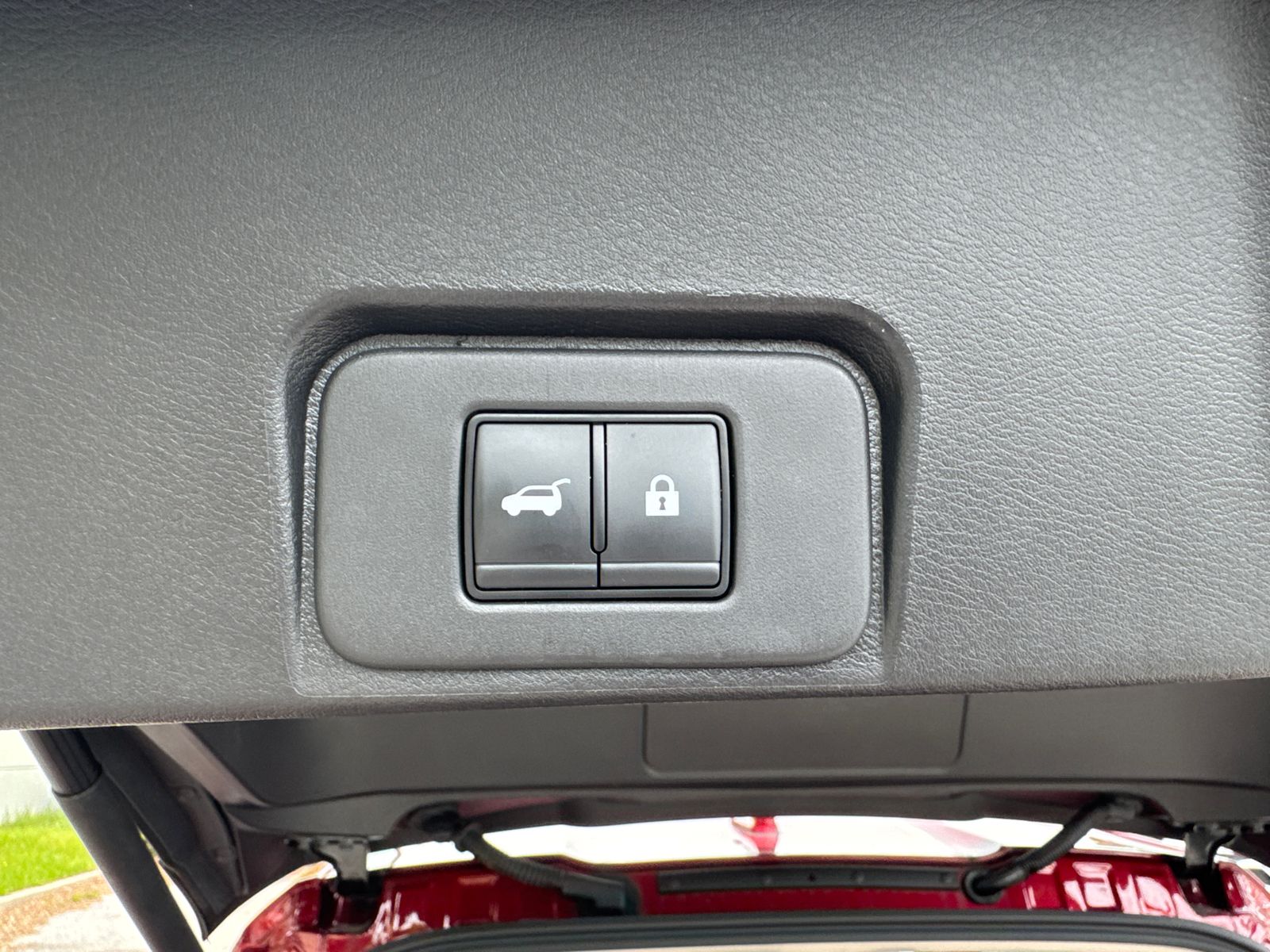 Used 2025 Red Nissan SV image 19