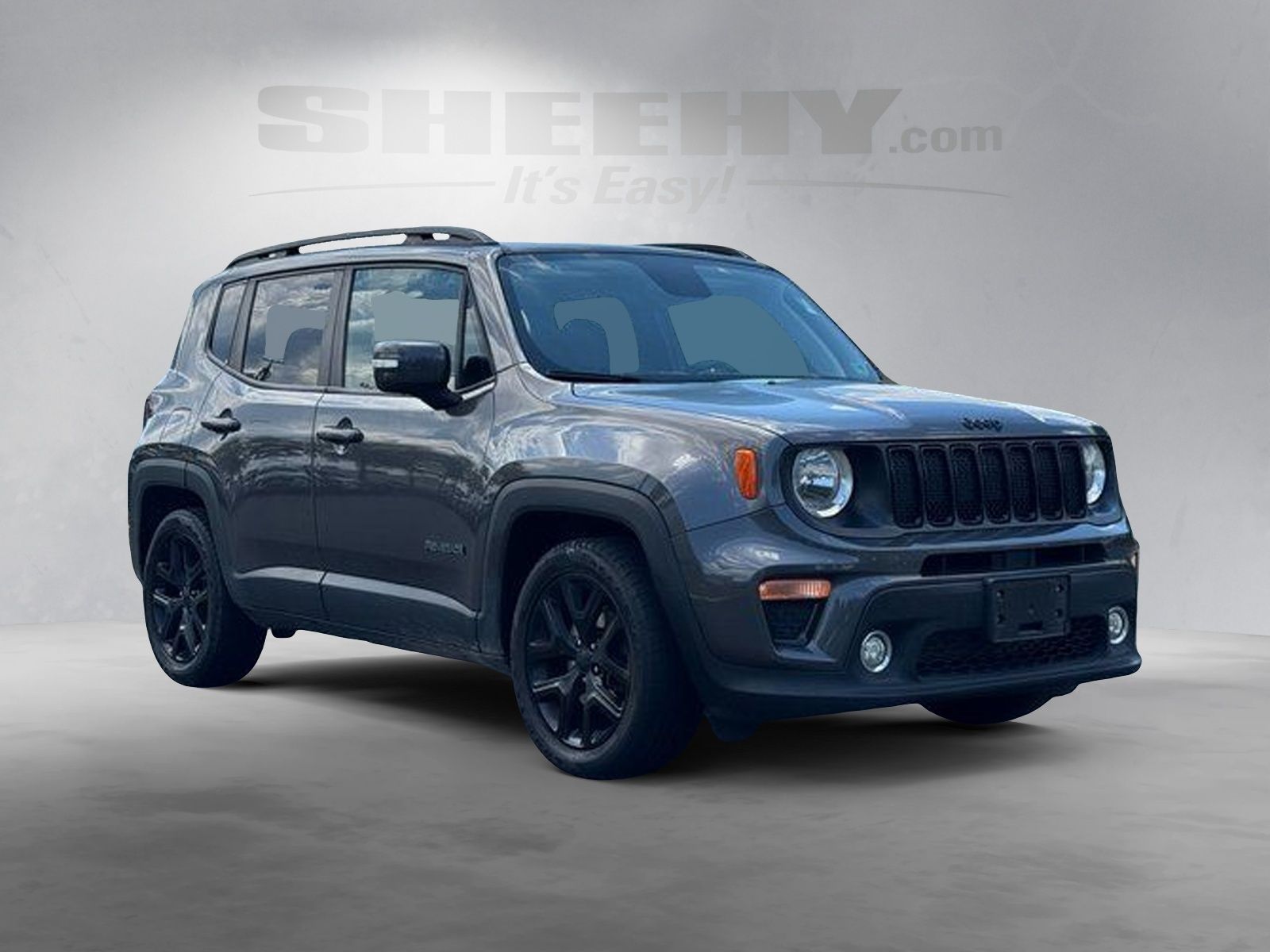 Used 2019 Gray Jeep Latitude image 2
